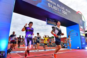 BIB: 201
                            <button type="button" onclick="openModal(4639350)" class="btn btn-primary btn-sm float-right btn-popup" data-toggle="modal" data-target=".modal-high-quality">
                        <i class="fas fa-shopping-cart"></i> Add to Cart
                    </button>
                                            <button type="button" onclick="isThisMe(4639350, true)" class="btn btn-success btn-sm float-right btn-popup btn-isme hidden" data-toggle="tooltip" data-placement="bottom" title="นี่คือรูปของคุณใช่ไหม คลิกที่นี่เพื่อเอาเข้าอัลบั้ม">
                        <i class="fas fa-plus"></i> Add to album
                    </button>
                    <button type="button" onclick="isThisMe(4639350, false)" class="btn btn-warning btn-sm float-right btn-popup btn-isnotme hidden">
                        <i class="fas fa-ban"></i> Remove from album
                    </button>