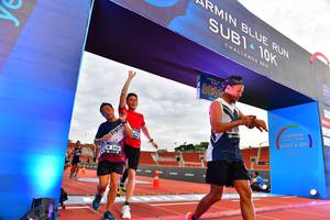 BIB: 101, 500
                            <button type="button" onclick="openModal(4638191)" class="btn btn-primary btn-sm float-right btn-popup" data-toggle="modal" data-target=".modal-high-quality">
                        <i class="fas fa-shopping-cart"></i> Add to Cart
                    </button>
                                            <button type="button" onclick="isThisMe(4638191, true)" class="btn btn-success btn-sm float-right btn-popup btn-isme hidden" data-toggle="tooltip" data-placement="bottom" title="นี่คือรูปของคุณใช่ไหม คลิกที่นี่เพื่อเอาเข้าอัลบั้ม">
                        <i class="fas fa-plus"></i> Add to album
                    </button>
                    <button type="button" onclick="isThisMe(4638191, false)" class="btn btn-warning btn-sm float-right btn-popup btn-isnotme hidden">
                        <i class="fas fa-ban"></i> Remove from album
                    </button>