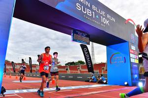 BIB: 201
                            <button type="button" onclick="openModal(4634159)" class="btn btn-primary btn-sm float-right btn-popup" data-toggle="modal" data-target=".modal-high-quality">
                        <i class="fas fa-shopping-cart"></i> Add to Cart
                    </button>
                                            <button type="button" onclick="isThisMe(4634159, true)" class="btn btn-success btn-sm float-right btn-popup btn-isme hidden" data-toggle="tooltip" data-placement="bottom" title="นี่คือรูปของคุณใช่ไหม คลิกที่นี่เพื่อเอาเข้าอัลบั้ม">
                        <i class="fas fa-plus"></i> Add to album
                    </button>
                    <button type="button" onclick="isThisMe(4634159, false)" class="btn btn-warning btn-sm float-right btn-popup btn-isnotme hidden">
                        <i class="fas fa-ban"></i> Remove from album
                    </button>