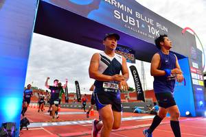 BIB: 201, 7940
                            <button type="button" onclick="openModal(4637676)" class="btn btn-primary btn-sm float-right btn-popup" data-toggle="modal" data-target=".modal-high-quality">
                        <i class="fas fa-shopping-cart"></i> Add to Cart
                    </button>
                                            <button type="button" onclick="isThisMe(4637676, true)" class="btn btn-success btn-sm float-right btn-popup btn-isme hidden" data-toggle="tooltip" data-placement="bottom" title="นี่คือรูปของคุณใช่ไหม คลิกที่นี่เพื่อเอาเข้าอัลบั้ม">
                        <i class="fas fa-plus"></i> Add to album
                    </button>
                    <button type="button" onclick="isThisMe(4637676, false)" class="btn btn-warning btn-sm float-right btn-popup btn-isnotme hidden">
                        <i class="fas fa-ban"></i> Remove from album
                    </button>