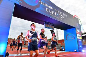 BIB: 201, 005, 6800
                            <button type="button" onclick="openModal(4639676)" class="btn btn-primary btn-sm float-right btn-popup" data-toggle="modal" data-target=".modal-high-quality">
                        <i class="fas fa-shopping-cart"></i> Add to Cart
                    </button>
                                            <button type="button" onclick="isThisMe(4639676, true)" class="btn btn-success btn-sm float-right btn-popup btn-isme hidden" data-toggle="tooltip" data-placement="bottom" title="นี่คือรูปของคุณใช่ไหม คลิกที่นี่เพื่อเอาเข้าอัลบั้ม">
                        <i class="fas fa-plus"></i> Add to album
                    </button>
                    <button type="button" onclick="isThisMe(4639676, false)" class="btn btn-warning btn-sm float-right btn-popup btn-isnotme hidden">
                        <i class="fas fa-ban"></i> Remove from album
                    </button>