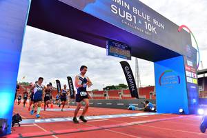 BIB: 201, 9699
                            <button type="button" onclick="openModal(4639311)" class="btn btn-primary btn-sm float-right btn-popup" data-toggle="modal" data-target=".modal-high-quality">
                        <i class="fas fa-shopping-cart"></i> Add to Cart
                    </button>
                                            <button type="button" onclick="isThisMe(4639311, true)" class="btn btn-success btn-sm float-right btn-popup btn-isme hidden" data-toggle="tooltip" data-placement="bottom" title="นี่คือรูปของคุณใช่ไหม คลิกที่นี่เพื่อเอาเข้าอัลบั้ม">
                        <i class="fas fa-plus"></i> Add to album
                    </button>
                    <button type="button" onclick="isThisMe(4639311, false)" class="btn btn-warning btn-sm float-right btn-popup btn-isnotme hidden">
                        <i class="fas fa-ban"></i> Remove from album
                    </button>