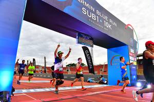 BIB: 101
                            <button type="button" onclick="openModal(4638480)" class="btn btn-primary btn-sm float-right btn-popup" data-toggle="modal" data-target=".modal-high-quality">
                        <i class="fas fa-shopping-cart"></i> Add to Cart
                    </button>
                                            <button type="button" onclick="isThisMe(4638480, true)" class="btn btn-success btn-sm float-right btn-popup btn-isme hidden" data-toggle="tooltip" data-placement="bottom" title="นี่คือรูปของคุณใช่ไหม คลิกที่นี่เพื่อเอาเข้าอัลบั้ม">
                        <i class="fas fa-plus"></i> Add to album
                    </button>
                    <button type="button" onclick="isThisMe(4638480, false)" class="btn btn-warning btn-sm float-right btn-popup btn-isnotme hidden">
                        <i class="fas fa-ban"></i> Remove from album
                    </button>