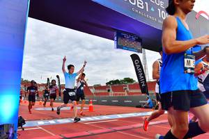 BIB: 201
                            <button type="button" onclick="openModal(4636492)" class="btn btn-primary btn-sm float-right btn-popup" data-toggle="modal" data-target=".modal-high-quality">
                        <i class="fas fa-shopping-cart"></i> Add to Cart
                    </button>
                                            <button type="button" onclick="isThisMe(4636492, true)" class="btn btn-success btn-sm float-right btn-popup btn-isme hidden" data-toggle="tooltip" data-placement="bottom" title="นี่คือรูปของคุณใช่ไหม คลิกที่นี่เพื่อเอาเข้าอัลบั้ม">
                        <i class="fas fa-plus"></i> Add to album
                    </button>
                    <button type="button" onclick="isThisMe(4636492, false)" class="btn btn-warning btn-sm float-right btn-popup btn-isnotme hidden">
                        <i class="fas fa-ban"></i> Remove from album
                    </button>