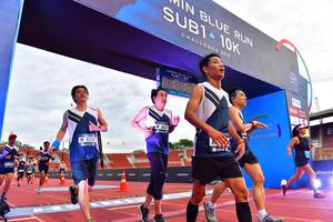 BIB: 201, 682, 8220
                            <button type="button" onclick="openModal(4638647)" class="btn btn-primary btn-sm float-right btn-popup" data-toggle="modal" data-target=".modal-high-quality">
                        <i class="fas fa-shopping-cart"></i> Add to Cart
                    </button>
                                            <button type="button" onclick="isThisMe(4638647, true)" class="btn btn-success btn-sm float-right btn-popup btn-isme hidden" data-toggle="tooltip" data-placement="bottom" title="นี่คือรูปของคุณใช่ไหม คลิกที่นี่เพื่อเอาเข้าอัลบั้ม">
                        <i class="fas fa-plus"></i> Add to album
                    </button>
                    <button type="button" onclick="isThisMe(4638647, false)" class="btn btn-warning btn-sm float-right btn-popup btn-isnotme hidden">
                        <i class="fas fa-ban"></i> Remove from album
                    </button>