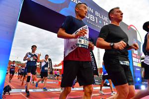 BIB: 535
                            <button type="button" onclick="openModal(4628372)" class="btn btn-primary btn-sm float-right btn-popup" data-toggle="modal" data-target=".modal-high-quality">
                        <i class="fas fa-shopping-cart"></i> Add to Cart
                    </button>
                                            <button type="button" onclick="isThisMe(4628372, true)" class="btn btn-success btn-sm float-right btn-popup btn-isme hidden" data-toggle="tooltip" data-placement="bottom" title="นี่คือรูปของคุณใช่ไหม คลิกที่นี่เพื่อเอาเข้าอัลบั้ม">
                        <i class="fas fa-plus"></i> Add to album
                    </button>
                    <button type="button" onclick="isThisMe(4628372, false)" class="btn btn-warning btn-sm float-right btn-popup btn-isnotme hidden">
                        <i class="fas fa-ban"></i> Remove from album
                    </button>