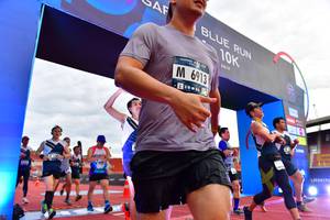 BIB: 2819, 6913
                            <button type="button" onclick="openModal(4638796)" class="btn btn-primary btn-sm float-right btn-popup" data-toggle="modal" data-target=".modal-high-quality">
                        <i class="fas fa-shopping-cart"></i> Add to Cart
                    </button>
                                            <button type="button" onclick="isThisMe(4638796, true)" class="btn btn-success btn-sm float-right btn-popup btn-isme hidden" data-toggle="tooltip" data-placement="bottom" title="นี่คือรูปของคุณใช่ไหม คลิกที่นี่เพื่อเอาเข้าอัลบั้ม">
                        <i class="fas fa-plus"></i> Add to album
                    </button>
                    <button type="button" onclick="isThisMe(4638796, false)" class="btn btn-warning btn-sm float-right btn-popup btn-isnotme hidden">
                        <i class="fas fa-ban"></i> Remove from album
                    </button>