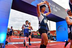 BIB: 201, 816
                            <button type="button" onclick="openModal(4637871)" class="btn btn-primary btn-sm float-right btn-popup" data-toggle="modal" data-target=".modal-high-quality">
                        <i class="fas fa-shopping-cart"></i> Add to Cart
                    </button>
                                            <button type="button" onclick="isThisMe(4637871, true)" class="btn btn-success btn-sm float-right btn-popup btn-isme hidden" data-toggle="tooltip" data-placement="bottom" title="นี่คือรูปของคุณใช่ไหม คลิกที่นี่เพื่อเอาเข้าอัลบั้ม">
                        <i class="fas fa-plus"></i> Add to album
                    </button>
                    <button type="button" onclick="isThisMe(4637871, false)" class="btn btn-warning btn-sm float-right btn-popup btn-isnotme hidden">
                        <i class="fas fa-ban"></i> Remove from album
                    </button>