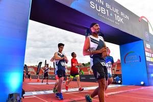 BIB: 201
                            <button type="button" onclick="openModal(4637181)" class="btn btn-primary btn-sm float-right btn-popup" data-toggle="modal" data-target=".modal-high-quality">
                        <i class="fas fa-shopping-cart"></i> Add to Cart
                    </button>
                                            <button type="button" onclick="isThisMe(4637181, true)" class="btn btn-success btn-sm float-right btn-popup btn-isme hidden" data-toggle="tooltip" data-placement="bottom" title="นี่คือรูปของคุณใช่ไหม คลิกที่นี่เพื่อเอาเข้าอัลบั้ม">
                        <i class="fas fa-plus"></i> Add to album
                    </button>
                    <button type="button" onclick="isThisMe(4637181, false)" class="btn btn-warning btn-sm float-right btn-popup btn-isnotme hidden">
                        <i class="fas fa-ban"></i> Remove from album
                    </button>