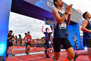 BIB: 381
                            <button type="button" onclick="openModal(4633834)" class="btn btn-primary btn-sm float-right btn-popup" data-toggle="modal" data-target=".modal-high-quality">
                        <i class="fas fa-shopping-cart"></i> Add to Cart
                    </button>
                                            <button type="button" onclick="isThisMe(4633834, true)" class="btn btn-success btn-sm float-right btn-popup btn-isme hidden" data-toggle="tooltip" data-placement="bottom" title="นี่คือรูปของคุณใช่ไหม คลิกที่นี่เพื่อเอาเข้าอัลบั้ม">
                        <i class="fas fa-plus"></i> Add to album
                    </button>
                    <button type="button" onclick="isThisMe(4633834, false)" class="btn btn-warning btn-sm float-right btn-popup btn-isnotme hidden">
                        <i class="fas fa-ban"></i> Remove from album
                    </button>