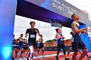 BIB: 201, 7295
                            <button type="button" onclick="openModal(4636096)" class="btn btn-primary btn-sm float-right btn-popup" data-toggle="modal" data-target=".modal-high-quality">
                        <i class="fas fa-shopping-cart"></i> Add to Cart
                    </button>
                                            <button type="button" onclick="isThisMe(4636096, true)" class="btn btn-success btn-sm float-right btn-popup btn-isme hidden" data-toggle="tooltip" data-placement="bottom" title="นี่คือรูปของคุณใช่ไหม คลิกที่นี่เพื่อเอาเข้าอัลบั้ม">
                        <i class="fas fa-plus"></i> Add to album
                    </button>
                    <button type="button" onclick="isThisMe(4636096, false)" class="btn btn-warning btn-sm float-right btn-popup btn-isnotme hidden">
                        <i class="fas fa-ban"></i> Remove from album
                    </button>