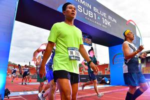 BIB: 201, 763
                            <button type="button" onclick="openModal(4638548)" class="btn btn-primary btn-sm float-right btn-popup" data-toggle="modal" data-target=".modal-high-quality">
                        <i class="fas fa-shopping-cart"></i> Add to Cart
                    </button>
                                            <button type="button" onclick="isThisMe(4638548, true)" class="btn btn-success btn-sm float-right btn-popup btn-isme hidden" data-toggle="tooltip" data-placement="bottom" title="นี่คือรูปของคุณใช่ไหม คลิกที่นี่เพื่อเอาเข้าอัลบั้ม">
                        <i class="fas fa-plus"></i> Add to album
                    </button>
                    <button type="button" onclick="isThisMe(4638548, false)" class="btn btn-warning btn-sm float-right btn-popup btn-isnotme hidden">
                        <i class="fas fa-ban"></i> Remove from album
                    </button>