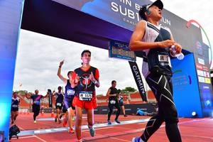 BIB: 5575
                            <button type="button" onclick="openModal(4637517)" class="btn btn-primary btn-sm float-right btn-popup" data-toggle="modal" data-target=".modal-high-quality">
                        <i class="fas fa-shopping-cart"></i> Add to Cart
                    </button>
                                            <button type="button" onclick="isThisMe(4637517, true)" class="btn btn-success btn-sm float-right btn-popup btn-isme hidden" data-toggle="tooltip" data-placement="bottom" title="นี่คือรูปของคุณใช่ไหม คลิกที่นี่เพื่อเอาเข้าอัลบั้ม">
                        <i class="fas fa-plus"></i> Add to album
                    </button>
                    <button type="button" onclick="isThisMe(4637517, false)" class="btn btn-warning btn-sm float-right btn-popup btn-isnotme hidden">
                        <i class="fas fa-ban"></i> Remove from album
                    </button>