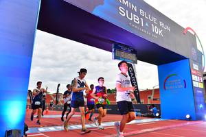 BIB: 101
                            <button type="button" onclick="openModal(4637036)" class="btn btn-primary btn-sm float-right btn-popup" data-toggle="modal" data-target=".modal-high-quality">
                        <i class="fas fa-shopping-cart"></i> Add to Cart
                    </button>
                                            <button type="button" onclick="isThisMe(4637036, true)" class="btn btn-success btn-sm float-right btn-popup btn-isme hidden" data-toggle="tooltip" data-placement="bottom" title="นี่คือรูปของคุณใช่ไหม คลิกที่นี่เพื่อเอาเข้าอัลบั้ม">
                        <i class="fas fa-plus"></i> Add to album
                    </button>
                    <button type="button" onclick="isThisMe(4637036, false)" class="btn btn-warning btn-sm float-right btn-popup btn-isnotme hidden">
                        <i class="fas fa-ban"></i> Remove from album
                    </button>