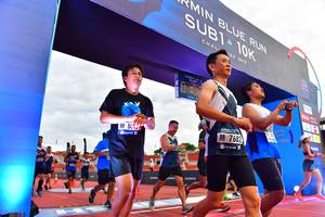 BIB: 101, 7682
                            <button type="button" onclick="openModal(4636513)" class="btn btn-primary btn-sm float-right btn-popup" data-toggle="modal" data-target=".modal-high-quality">
                        <i class="fas fa-shopping-cart"></i> Add to Cart
                    </button>
                                            <button type="button" onclick="isThisMe(4636513, true)" class="btn btn-success btn-sm float-right btn-popup btn-isme hidden" data-toggle="tooltip" data-placement="bottom" title="นี่คือรูปของคุณใช่ไหม คลิกที่นี่เพื่อเอาเข้าอัลบั้ม">
                        <i class="fas fa-plus"></i> Add to album
                    </button>
                    <button type="button" onclick="isThisMe(4636513, false)" class="btn btn-warning btn-sm float-right btn-popup btn-isnotme hidden">
                        <i class="fas fa-ban"></i> Remove from album
                    </button>