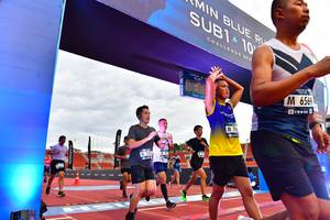 BIB: 201, 6569
                            <button type="button" onclick="openModal(4636940)" class="btn btn-primary btn-sm float-right btn-popup" data-toggle="modal" data-target=".modal-high-quality">
                        <i class="fas fa-shopping-cart"></i> Add to Cart
                    </button>
                                            <button type="button" onclick="isThisMe(4636940, true)" class="btn btn-success btn-sm float-right btn-popup btn-isme hidden" data-toggle="tooltip" data-placement="bottom" title="นี่คือรูปของคุณใช่ไหม คลิกที่นี่เพื่อเอาเข้าอัลบั้ม">
                        <i class="fas fa-plus"></i> Add to album
                    </button>
                    <button type="button" onclick="isThisMe(4636940, false)" class="btn btn-warning btn-sm float-right btn-popup btn-isnotme hidden">
                        <i class="fas fa-ban"></i> Remove from album
                    </button>