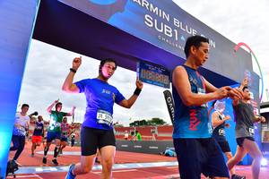 BIB: 592
                            <button type="button" onclick="openModal(4631982)" class="btn btn-primary btn-sm float-right btn-popup" data-toggle="modal" data-target=".modal-high-quality">
                        <i class="fas fa-shopping-cart"></i> Add to Cart
                    </button>
                                            <button type="button" onclick="isThisMe(4631982, true)" class="btn btn-success btn-sm float-right btn-popup btn-isme hidden" data-toggle="tooltip" data-placement="bottom" title="นี่คือรูปของคุณใช่ไหม คลิกที่นี่เพื่อเอาเข้าอัลบั้ม">
                        <i class="fas fa-plus"></i> Add to album
                    </button>
                    <button type="button" onclick="isThisMe(4631982, false)" class="btn btn-warning btn-sm float-right btn-popup btn-isnotme hidden">
                        <i class="fas fa-ban"></i> Remove from album
                    </button>