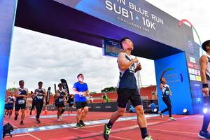 BIB: 201
                            <button type="button" onclick="openModal(4637356)" class="btn btn-primary btn-sm float-right btn-popup" data-toggle="modal" data-target=".modal-high-quality">
                        <i class="fas fa-shopping-cart"></i> Add to Cart
                    </button>
                                            <button type="button" onclick="isThisMe(4637356, true)" class="btn btn-success btn-sm float-right btn-popup btn-isme hidden" data-toggle="tooltip" data-placement="bottom" title="นี่คือรูปของคุณใช่ไหม คลิกที่นี่เพื่อเอาเข้าอัลบั้ม">
                        <i class="fas fa-plus"></i> Add to album
                    </button>
                    <button type="button" onclick="isThisMe(4637356, false)" class="btn btn-warning btn-sm float-right btn-popup btn-isnotme hidden">
                        <i class="fas fa-ban"></i> Remove from album
                    </button>