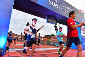 BIB: 201, 008500, 7407
                            <button type="button" onclick="openModal(4631922)" class="btn btn-primary btn-sm float-right btn-popup" data-toggle="modal" data-target=".modal-high-quality">
                        <i class="fas fa-shopping-cart"></i> Add to Cart
                    </button>
                                            <button type="button" onclick="isThisMe(4631922, true)" class="btn btn-success btn-sm float-right btn-popup btn-isme hidden" data-toggle="tooltip" data-placement="bottom" title="นี่คือรูปของคุณใช่ไหม คลิกที่นี่เพื่อเอาเข้าอัลบั้ม">
                        <i class="fas fa-plus"></i> Add to album
                    </button>
                    <button type="button" onclick="isThisMe(4631922, false)" class="btn btn-warning btn-sm float-right btn-popup btn-isnotme hidden">
                        <i class="fas fa-ban"></i> Remove from album
                    </button>