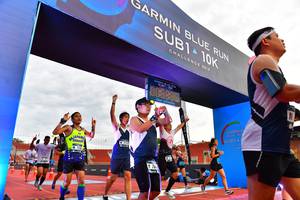 BIB: 201, 085835
                            <button type="button" onclick="openModal(4633095)" class="btn btn-primary btn-sm float-right btn-popup" data-toggle="modal" data-target=".modal-high-quality">
                        <i class="fas fa-shopping-cart"></i> Add to Cart
                    </button>
                                            <button type="button" onclick="isThisMe(4633095, true)" class="btn btn-success btn-sm float-right btn-popup btn-isme hidden" data-toggle="tooltip" data-placement="bottom" title="นี่คือรูปของคุณใช่ไหม คลิกที่นี่เพื่อเอาเข้าอัลบั้ม">
                        <i class="fas fa-plus"></i> Add to album
                    </button>
                    <button type="button" onclick="isThisMe(4633095, false)" class="btn btn-warning btn-sm float-right btn-popup btn-isnotme hidden">
                        <i class="fas fa-ban"></i> Remove from album
                    </button>