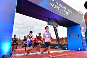 BIB: 101
                            <button type="button" onclick="openModal(4637019)" class="btn btn-primary btn-sm float-right btn-popup" data-toggle="modal" data-target=".modal-high-quality">
                        <i class="fas fa-shopping-cart"></i> Add to Cart
                    </button>
                                            <button type="button" onclick="isThisMe(4637019, true)" class="btn btn-success btn-sm float-right btn-popup btn-isme hidden" data-toggle="tooltip" data-placement="bottom" title="นี่คือรูปของคุณใช่ไหม คลิกที่นี่เพื่อเอาเข้าอัลบั้ม">
                        <i class="fas fa-plus"></i> Add to album
                    </button>
                    <button type="button" onclick="isThisMe(4637019, false)" class="btn btn-warning btn-sm float-right btn-popup btn-isnotme hidden">
                        <i class="fas fa-ban"></i> Remove from album
                    </button>