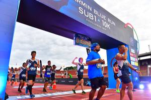 BIB: 201
                            <button type="button" onclick="openModal(4636560)" class="btn btn-primary btn-sm float-right btn-popup" data-toggle="modal" data-target=".modal-high-quality">
                        <i class="fas fa-shopping-cart"></i> Add to Cart
                    </button>
                                            <button type="button" onclick="isThisMe(4636560, true)" class="btn btn-success btn-sm float-right btn-popup btn-isme hidden" data-toggle="tooltip" data-placement="bottom" title="นี่คือรูปของคุณใช่ไหม คลิกที่นี่เพื่อเอาเข้าอัลบั้ม">
                        <i class="fas fa-plus"></i> Add to album
                    </button>
                    <button type="button" onclick="isThisMe(4636560, false)" class="btn btn-warning btn-sm float-right btn-popup btn-isnotme hidden">
                        <i class="fas fa-ban"></i> Remove from album
                    </button>