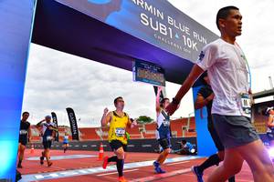 BIB: 0099
                            <button type="button" onclick="openModal(4633451)" class="btn btn-primary btn-sm float-right btn-popup" data-toggle="modal" data-target=".modal-high-quality">
                        <i class="fas fa-shopping-cart"></i> Add to Cart
                    </button>
                                            <button type="button" onclick="isThisMe(4633451, true)" class="btn btn-success btn-sm float-right btn-popup btn-isme hidden" data-toggle="tooltip" data-placement="bottom" title="นี่คือรูปของคุณใช่ไหม คลิกที่นี่เพื่อเอาเข้าอัลบั้ม">
                        <i class="fas fa-plus"></i> Add to album
                    </button>
                    <button type="button" onclick="isThisMe(4633451, false)" class="btn btn-warning btn-sm float-right btn-popup btn-isnotme hidden">
                        <i class="fas fa-ban"></i> Remove from album
                    </button>