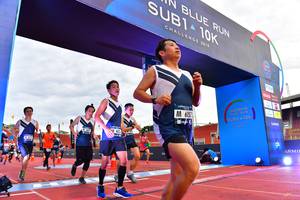 BIB: 1019, 605
                            <button type="button" onclick="openModal(4638608)" class="btn btn-primary btn-sm float-right btn-popup" data-toggle="modal" data-target=".modal-high-quality">
                        <i class="fas fa-shopping-cart"></i> Add to Cart
                    </button>
                                            <button type="button" onclick="isThisMe(4638608, true)" class="btn btn-success btn-sm float-right btn-popup btn-isme hidden" data-toggle="tooltip" data-placement="bottom" title="นี่คือรูปของคุณใช่ไหม คลิกที่นี่เพื่อเอาเข้าอัลบั้ม">
                        <i class="fas fa-plus"></i> Add to album
                    </button>
                    <button type="button" onclick="isThisMe(4638608, false)" class="btn btn-warning btn-sm float-right btn-popup btn-isnotme hidden">
                        <i class="fas fa-ban"></i> Remove from album
                    </button>