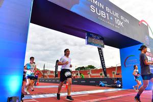 BIB: 201
                            <button type="button" onclick="openModal(4636944)" class="btn btn-primary btn-sm float-right btn-popup" data-toggle="modal" data-target=".modal-high-quality">
                        <i class="fas fa-shopping-cart"></i> Add to Cart
                    </button>
                                            <button type="button" onclick="isThisMe(4636944, true)" class="btn btn-success btn-sm float-right btn-popup btn-isme hidden" data-toggle="tooltip" data-placement="bottom" title="นี่คือรูปของคุณใช่ไหม คลิกที่นี่เพื่อเอาเข้าอัลบั้ม">
                        <i class="fas fa-plus"></i> Add to album
                    </button>
                    <button type="button" onclick="isThisMe(4636944, false)" class="btn btn-warning btn-sm float-right btn-popup btn-isnotme hidden">
                        <i class="fas fa-ban"></i> Remove from album
                    </button>