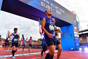 BIB: 201, 5280
                            <button type="button" onclick="openModal(4638383)" class="btn btn-primary btn-sm float-right btn-popup" data-toggle="modal" data-target=".modal-high-quality">
                        <i class="fas fa-shopping-cart"></i> Add to Cart
                    </button>
                                            <button type="button" onclick="isThisMe(4638383, true)" class="btn btn-success btn-sm float-right btn-popup btn-isme hidden" data-toggle="tooltip" data-placement="bottom" title="นี่คือรูปของคุณใช่ไหม คลิกที่นี่เพื่อเอาเข้าอัลบั้ม">
                        <i class="fas fa-plus"></i> Add to album
                    </button>
                    <button type="button" onclick="isThisMe(4638383, false)" class="btn btn-warning btn-sm float-right btn-popup btn-isnotme hidden">
                        <i class="fas fa-ban"></i> Remove from album
                    </button>