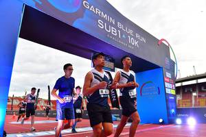 BIB: 201, 752
                            <button type="button" onclick="openModal(4628875)" class="btn btn-primary btn-sm float-right btn-popup" data-toggle="modal" data-target=".modal-high-quality">
                        <i class="fas fa-shopping-cart"></i> Add to Cart
                    </button>
                                            <button type="button" onclick="isThisMe(4628875, true)" class="btn btn-success btn-sm float-right btn-popup btn-isme hidden" data-toggle="tooltip" data-placement="bottom" title="นี่คือรูปของคุณใช่ไหม คลิกที่นี่เพื่อเอาเข้าอัลบั้ม">
                        <i class="fas fa-plus"></i> Add to album
                    </button>
                    <button type="button" onclick="isThisMe(4628875, false)" class="btn btn-warning btn-sm float-right btn-popup btn-isnotme hidden">
                        <i class="fas fa-ban"></i> Remove from album
                    </button>