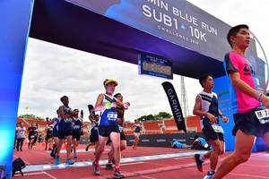 BIB: 201
                            <button type="button" onclick="openModal(4628027)" class="btn btn-primary btn-sm float-right btn-popup" data-toggle="modal" data-target=".modal-high-quality">
                        <i class="fas fa-shopping-cart"></i> Add to Cart
                    </button>
                                            <button type="button" onclick="isThisMe(4628027, true)" class="btn btn-success btn-sm float-right btn-popup btn-isme hidden" data-toggle="tooltip" data-placement="bottom" title="นี่คือรูปของคุณใช่ไหม คลิกที่นี่เพื่อเอาเข้าอัลบั้ม">
                        <i class="fas fa-plus"></i> Add to album
                    </button>
                    <button type="button" onclick="isThisMe(4628027, false)" class="btn btn-warning btn-sm float-right btn-popup btn-isnotme hidden">
                        <i class="fas fa-ban"></i> Remove from album
                    </button>