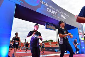 BIB: 201, 105, 6318
                            <button type="button" onclick="openModal(4624252)" class="btn btn-primary btn-sm float-right btn-popup" data-toggle="modal" data-target=".modal-high-quality">
                        <i class="fas fa-shopping-cart"></i> Add to Cart
                    </button>
                                            <button type="button" onclick="isThisMe(4624252, true)" class="btn btn-success btn-sm float-right btn-popup btn-isme hidden" data-toggle="tooltip" data-placement="bottom" title="นี่คือรูปของคุณใช่ไหม คลิกที่นี่เพื่อเอาเข้าอัลบั้ม">
                        <i class="fas fa-plus"></i> Add to album
                    </button>
                    <button type="button" onclick="isThisMe(4624252, false)" class="btn btn-warning btn-sm float-right btn-popup btn-isnotme hidden">
                        <i class="fas fa-ban"></i> Remove from album
                    </button>