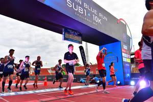 BIB: 201, 110
                            <button type="button" onclick="openModal(4622296)" class="btn btn-primary btn-sm float-right btn-popup" data-toggle="modal" data-target=".modal-high-quality">
                        <i class="fas fa-shopping-cart"></i> Add to Cart
                    </button>
                                            <button type="button" onclick="isThisMe(4622296, true)" class="btn btn-success btn-sm float-right btn-popup btn-isme hidden" data-toggle="tooltip" data-placement="bottom" title="นี่คือรูปของคุณใช่ไหม คลิกที่นี่เพื่อเอาเข้าอัลบั้ม">
                        <i class="fas fa-plus"></i> Add to album
                    </button>
                    <button type="button" onclick="isThisMe(4622296, false)" class="btn btn-warning btn-sm float-right btn-popup btn-isnotme hidden">
                        <i class="fas fa-ban"></i> Remove from album
                    </button>