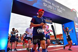 BIB: 201, 151200, 7122
                            <button type="button" onclick="openModal(4620663)" class="btn btn-primary btn-sm float-right btn-popup" data-toggle="modal" data-target=".modal-high-quality">
                        <i class="fas fa-shopping-cart"></i> Add to Cart
                    </button>
                                            <button type="button" onclick="isThisMe(4620663, true)" class="btn btn-success btn-sm float-right btn-popup btn-isme hidden" data-toggle="tooltip" data-placement="bottom" title="นี่คือรูปของคุณใช่ไหม คลิกที่นี่เพื่อเอาเข้าอัลบั้ม">
                        <i class="fas fa-plus"></i> Add to album
                    </button>
                    <button type="button" onclick="isThisMe(4620663, false)" class="btn btn-warning btn-sm float-right btn-popup btn-isnotme hidden">
                        <i class="fas fa-ban"></i> Remove from album
                    </button>