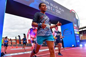 BIB: 201, 7863
                            <button type="button" onclick="openModal(4627021)" class="btn btn-primary btn-sm float-right btn-popup" data-toggle="modal" data-target=".modal-high-quality">
                        <i class="fas fa-shopping-cart"></i> Add to Cart
                    </button>
                                            <button type="button" onclick="isThisMe(4627021, true)" class="btn btn-success btn-sm float-right btn-popup btn-isme hidden" data-toggle="tooltip" data-placement="bottom" title="นี่คือรูปของคุณใช่ไหม คลิกที่นี่เพื่อเอาเข้าอัลบั้ม">
                        <i class="fas fa-plus"></i> Add to album
                    </button>
                    <button type="button" onclick="isThisMe(4627021, false)" class="btn btn-warning btn-sm float-right btn-popup btn-isnotme hidden">
                        <i class="fas fa-ban"></i> Remove from album
                    </button>