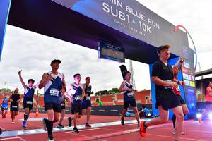 BIB: 201
                            <button type="button" onclick="openModal(4622317)" class="btn btn-primary btn-sm float-right btn-popup" data-toggle="modal" data-target=".modal-high-quality">
                        <i class="fas fa-shopping-cart"></i> Add to Cart
                    </button>
                                            <button type="button" onclick="isThisMe(4622317, true)" class="btn btn-success btn-sm float-right btn-popup btn-isme hidden" data-toggle="tooltip" data-placement="bottom" title="นี่คือรูปของคุณใช่ไหม คลิกที่นี่เพื่อเอาเข้าอัลบั้ม">
                        <i class="fas fa-plus"></i> Add to album
                    </button>
                    <button type="button" onclick="isThisMe(4622317, false)" class="btn btn-warning btn-sm float-right btn-popup btn-isnotme hidden">
                        <i class="fas fa-ban"></i> Remove from album
                    </button>