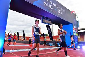 BIB: 201, 83515
                            <button type="button" onclick="openModal(4627332)" class="btn btn-primary btn-sm float-right btn-popup" data-toggle="modal" data-target=".modal-high-quality">
                        <i class="fas fa-shopping-cart"></i> Add to Cart
                    </button>
                                            <button type="button" onclick="isThisMe(4627332, true)" class="btn btn-success btn-sm float-right btn-popup btn-isme hidden" data-toggle="tooltip" data-placement="bottom" title="นี่คือรูปของคุณใช่ไหม คลิกที่นี่เพื่อเอาเข้าอัลบั้ม">
                        <i class="fas fa-plus"></i> Add to album
                    </button>
                    <button type="button" onclick="isThisMe(4627332, false)" class="btn btn-warning btn-sm float-right btn-popup btn-isnotme hidden">
                        <i class="fas fa-ban"></i> Remove from album
                    </button>