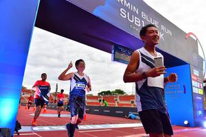 BIB: 110, 600
                            <button type="button" onclick="openModal(4621938)" class="btn btn-primary btn-sm float-right btn-popup" data-toggle="modal" data-target=".modal-high-quality">
                        <i class="fas fa-shopping-cart"></i> Add to Cart
                    </button>
                                            <button type="button" onclick="isThisMe(4621938, true)" class="btn btn-success btn-sm float-right btn-popup btn-isme hidden" data-toggle="tooltip" data-placement="bottom" title="นี่คือรูปของคุณใช่ไหม คลิกที่นี่เพื่อเอาเข้าอัลบั้ม">
                        <i class="fas fa-plus"></i> Add to album
                    </button>
                    <button type="button" onclick="isThisMe(4621938, false)" class="btn btn-warning btn-sm float-right btn-popup btn-isnotme hidden">
                        <i class="fas fa-ban"></i> Remove from album
                    </button>