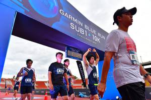 BIB: 101, 3825, 7136, 5413
                            <button type="button" onclick="openModal(4629068)" class="btn btn-primary btn-sm float-right btn-popup" data-toggle="modal" data-target=".modal-high-quality">
                        <i class="fas fa-shopping-cart"></i> Add to Cart
                    </button>
                                            <button type="button" onclick="isThisMe(4629068, true)" class="btn btn-success btn-sm float-right btn-popup btn-isme hidden" data-toggle="tooltip" data-placement="bottom" title="นี่คือรูปของคุณใช่ไหม คลิกที่นี่เพื่อเอาเข้าอัลบั้ม">
                        <i class="fas fa-plus"></i> Add to album
                    </button>
                    <button type="button" onclick="isThisMe(4629068, false)" class="btn btn-warning btn-sm float-right btn-popup btn-isnotme hidden">
                        <i class="fas fa-ban"></i> Remove from album
                    </button>