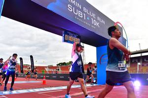 BIB: 201
                            <button type="button" onclick="openModal(4626653)" class="btn btn-primary btn-sm float-right btn-popup" data-toggle="modal" data-target=".modal-high-quality">
                        <i class="fas fa-shopping-cart"></i> Add to Cart
                    </button>
                                            <button type="button" onclick="isThisMe(4626653, true)" class="btn btn-success btn-sm float-right btn-popup btn-isme hidden" data-toggle="tooltip" data-placement="bottom" title="นี่คือรูปของคุณใช่ไหม คลิกที่นี่เพื่อเอาเข้าอัลบั้ม">
                        <i class="fas fa-plus"></i> Add to album
                    </button>
                    <button type="button" onclick="isThisMe(4626653, false)" class="btn btn-warning btn-sm float-right btn-popup btn-isnotme hidden">
                        <i class="fas fa-ban"></i> Remove from album
                    </button>