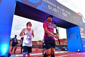 BIB: 101
                            <button type="button" onclick="openModal(4624173)" class="btn btn-primary btn-sm float-right btn-popup" data-toggle="modal" data-target=".modal-high-quality">
                        <i class="fas fa-shopping-cart"></i> Add to Cart
                    </button>
                                            <button type="button" onclick="isThisMe(4624173, true)" class="btn btn-success btn-sm float-right btn-popup btn-isme hidden" data-toggle="tooltip" data-placement="bottom" title="นี่คือรูปของคุณใช่ไหม คลิกที่นี่เพื่อเอาเข้าอัลบั้ม">
                        <i class="fas fa-plus"></i> Add to album
                    </button>
                    <button type="button" onclick="isThisMe(4624173, false)" class="btn btn-warning btn-sm float-right btn-popup btn-isnotme hidden">
                        <i class="fas fa-ban"></i> Remove from album
                    </button>