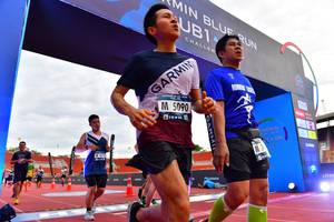 BIB: 5090, 521
                            <button type="button" onclick="openModal(4622598)" class="btn btn-primary btn-sm float-right btn-popup" data-toggle="modal" data-target=".modal-high-quality">
                        <i class="fas fa-shopping-cart"></i> Add to Cart
                    </button>
                                            <button type="button" onclick="isThisMe(4622598, true)" class="btn btn-success btn-sm float-right btn-popup btn-isme hidden" data-toggle="tooltip" data-placement="bottom" title="นี่คือรูปของคุณใช่ไหม คลิกที่นี่เพื่อเอาเข้าอัลบั้ม">
                        <i class="fas fa-plus"></i> Add to album
                    </button>
                    <button type="button" onclick="isThisMe(4622598, false)" class="btn btn-warning btn-sm float-right btn-popup btn-isnotme hidden">
                        <i class="fas fa-ban"></i> Remove from album
                    </button>