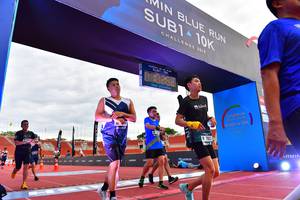 BIB: 201, 7803
                            <button type="button" onclick="openModal(4622644)" class="btn btn-primary btn-sm float-right btn-popup" data-toggle="modal" data-target=".modal-high-quality">
                        <i class="fas fa-shopping-cart"></i> Add to Cart
                    </button>
                                            <button type="button" onclick="isThisMe(4622644, true)" class="btn btn-success btn-sm float-right btn-popup btn-isme hidden" data-toggle="tooltip" data-placement="bottom" title="นี่คือรูปของคุณใช่ไหม คลิกที่นี่เพื่อเอาเข้าอัลบั้ม">
                        <i class="fas fa-plus"></i> Add to album
                    </button>
                    <button type="button" onclick="isThisMe(4622644, false)" class="btn btn-warning btn-sm float-right btn-popup btn-isnotme hidden">
                        <i class="fas fa-ban"></i> Remove from album
                    </button>