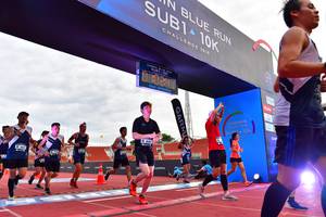 BIB: 201
                            <button type="button" onclick="openModal(4622262)" class="btn btn-primary btn-sm float-right btn-popup" data-toggle="modal" data-target=".modal-high-quality">
                        <i class="fas fa-shopping-cart"></i> Add to Cart
                    </button>
                                            <button type="button" onclick="isThisMe(4622262, true)" class="btn btn-success btn-sm float-right btn-popup btn-isme hidden" data-toggle="tooltip" data-placement="bottom" title="นี่คือรูปของคุณใช่ไหม คลิกที่นี่เพื่อเอาเข้าอัลบั้ม">
                        <i class="fas fa-plus"></i> Add to album
                    </button>
                    <button type="button" onclick="isThisMe(4622262, false)" class="btn btn-warning btn-sm float-right btn-popup btn-isnotme hidden">
                        <i class="fas fa-ban"></i> Remove from album
                    </button>