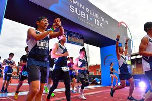 BIB: 2019, 8218
                            <button type="button" onclick="openModal(4620693)" class="btn btn-primary btn-sm float-right btn-popup" data-toggle="modal" data-target=".modal-high-quality">
                        <i class="fas fa-shopping-cart"></i> Add to Cart
                    </button>
                                            <button type="button" onclick="isThisMe(4620693, true)" class="btn btn-success btn-sm float-right btn-popup btn-isme hidden" data-toggle="tooltip" data-placement="bottom" title="นี่คือรูปของคุณใช่ไหม คลิกที่นี่เพื่อเอาเข้าอัลบั้ม">
                        <i class="fas fa-plus"></i> Add to album
                    </button>
                    <button type="button" onclick="isThisMe(4620693, false)" class="btn btn-warning btn-sm float-right btn-popup btn-isnotme hidden">
                        <i class="fas fa-ban"></i> Remove from album
                    </button>