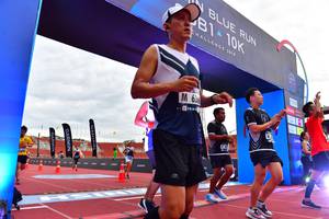 BIB: 201, 630
                            <button type="button" onclick="openModal(4625972)" class="btn btn-primary btn-sm float-right btn-popup" data-toggle="modal" data-target=".modal-high-quality">
                        <i class="fas fa-shopping-cart"></i> Add to Cart
                    </button>
                                            <button type="button" onclick="isThisMe(4625972, true)" class="btn btn-success btn-sm float-right btn-popup btn-isme hidden" data-toggle="tooltip" data-placement="bottom" title="นี่คือรูปของคุณใช่ไหม คลิกที่นี่เพื่อเอาเข้าอัลบั้ม">
                        <i class="fas fa-plus"></i> Add to album
                    </button>
                    <button type="button" onclick="isThisMe(4625972, false)" class="btn btn-warning btn-sm float-right btn-popup btn-isnotme hidden">
                        <i class="fas fa-ban"></i> Remove from album
                    </button>