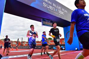 BIB: 201
                            <button type="button" onclick="openModal(4622625)" class="btn btn-primary btn-sm float-right btn-popup" data-toggle="modal" data-target=".modal-high-quality">
                        <i class="fas fa-shopping-cart"></i> Add to Cart
                    </button>
                                            <button type="button" onclick="isThisMe(4622625, true)" class="btn btn-success btn-sm float-right btn-popup btn-isme hidden" data-toggle="tooltip" data-placement="bottom" title="นี่คือรูปของคุณใช่ไหม คลิกที่นี่เพื่อเอาเข้าอัลบั้ม">
                        <i class="fas fa-plus"></i> Add to album
                    </button>
                    <button type="button" onclick="isThisMe(4622625, false)" class="btn btn-warning btn-sm float-right btn-popup btn-isnotme hidden">
                        <i class="fas fa-ban"></i> Remove from album
                    </button>