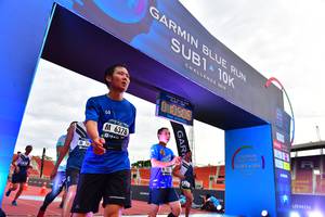 BIB: 101, 6378
                            <button type="button" onclick="openModal(4627224)" class="btn btn-primary btn-sm float-right btn-popup" data-toggle="modal" data-target=".modal-high-quality">
                        <i class="fas fa-shopping-cart"></i> Add to Cart
                    </button>
                                            <button type="button" onclick="isThisMe(4627224, true)" class="btn btn-success btn-sm float-right btn-popup btn-isme hidden" data-toggle="tooltip" data-placement="bottom" title="นี่คือรูปของคุณใช่ไหม คลิกที่นี่เพื่อเอาเข้าอัลบั้ม">
                        <i class="fas fa-plus"></i> Add to album
                    </button>
                    <button type="button" onclick="isThisMe(4627224, false)" class="btn btn-warning btn-sm float-right btn-popup btn-isnotme hidden">
                        <i class="fas fa-ban"></i> Remove from album
                    </button>