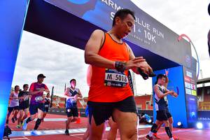 BIB: 1014, 5018
                            <button type="button" onclick="openModal(4624154)" class="btn btn-primary btn-sm float-right btn-popup" data-toggle="modal" data-target=".modal-high-quality">
                        <i class="fas fa-shopping-cart"></i> Add to Cart
                    </button>
                                            <button type="button" onclick="isThisMe(4624154, true)" class="btn btn-success btn-sm float-right btn-popup btn-isme hidden" data-toggle="tooltip" data-placement="bottom" title="นี่คือรูปของคุณใช่ไหม คลิกที่นี่เพื่อเอาเข้าอัลบั้ม">
                        <i class="fas fa-plus"></i> Add to album
                    </button>
                    <button type="button" onclick="isThisMe(4624154, false)" class="btn btn-warning btn-sm float-right btn-popup btn-isnotme hidden">
                        <i class="fas fa-ban"></i> Remove from album
                    </button>